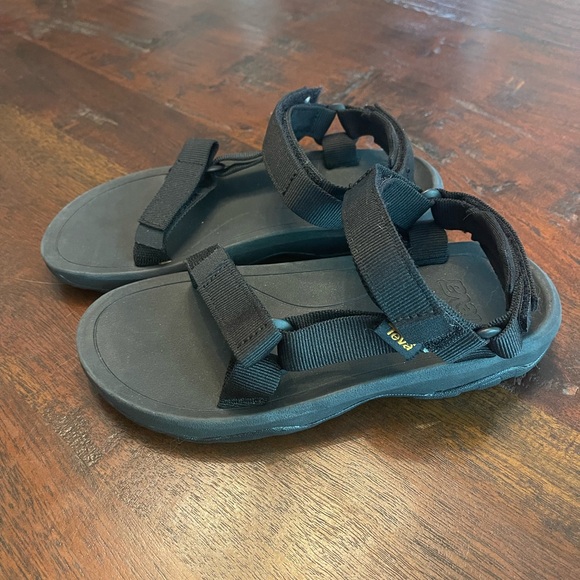 Teva Black Hiking Sandal Outdoor Boy Size 2 - Picture 3 of 8